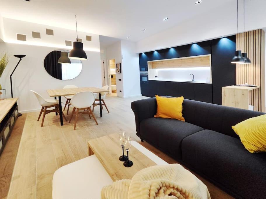 Increible Apartamento De Lujo En Terrassa Buitenkant foto