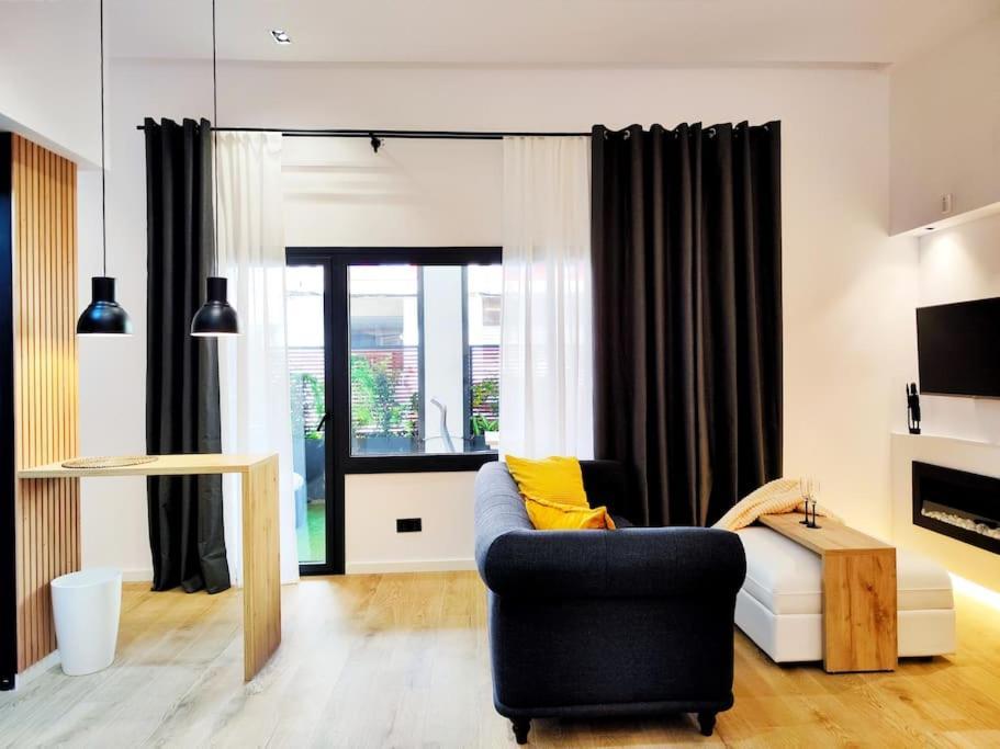 Increible Apartamento De Lujo En Terrassa Buitenkant foto